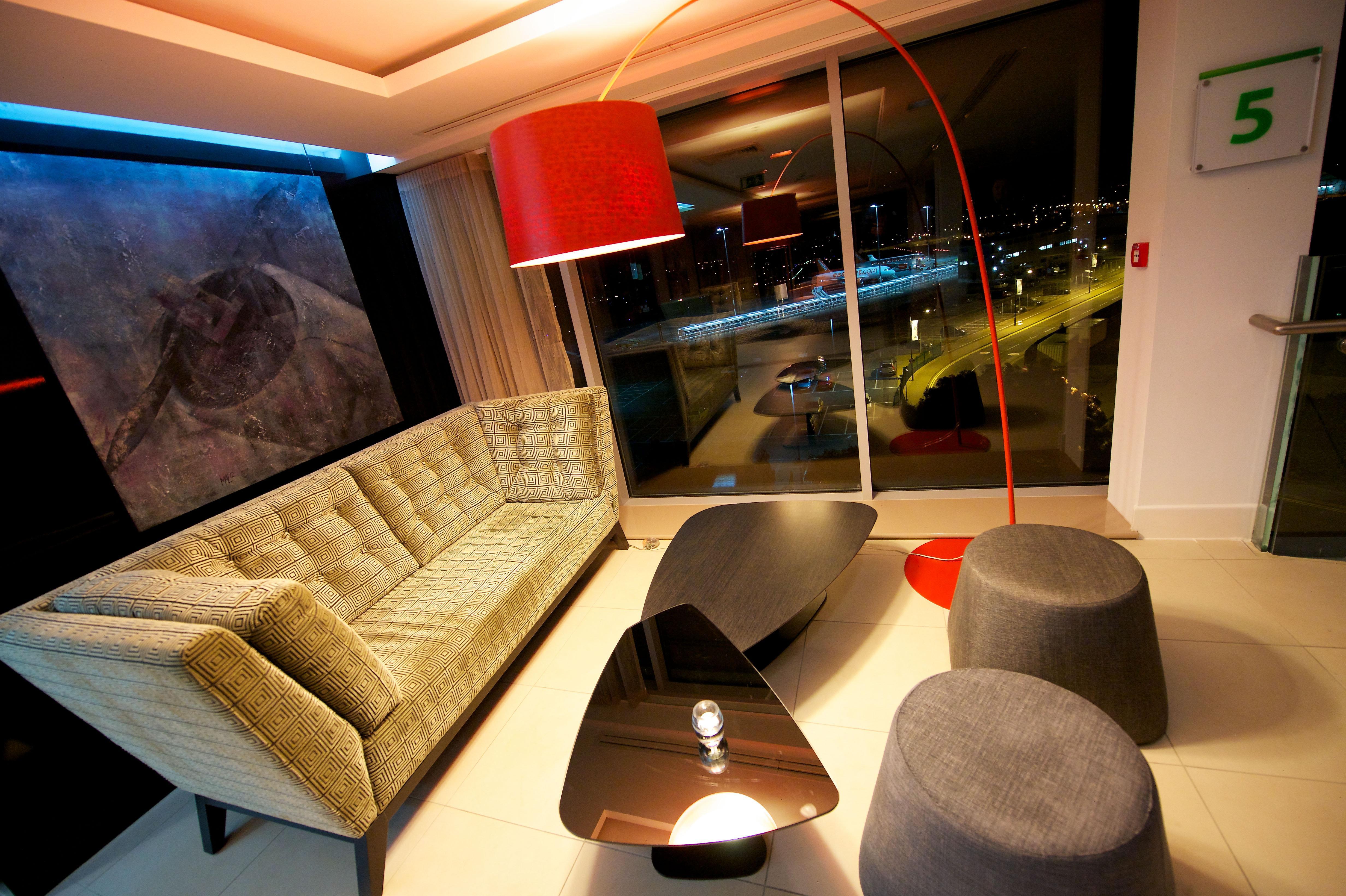 Holiday Inn Southend By Ihg Buitenkant foto