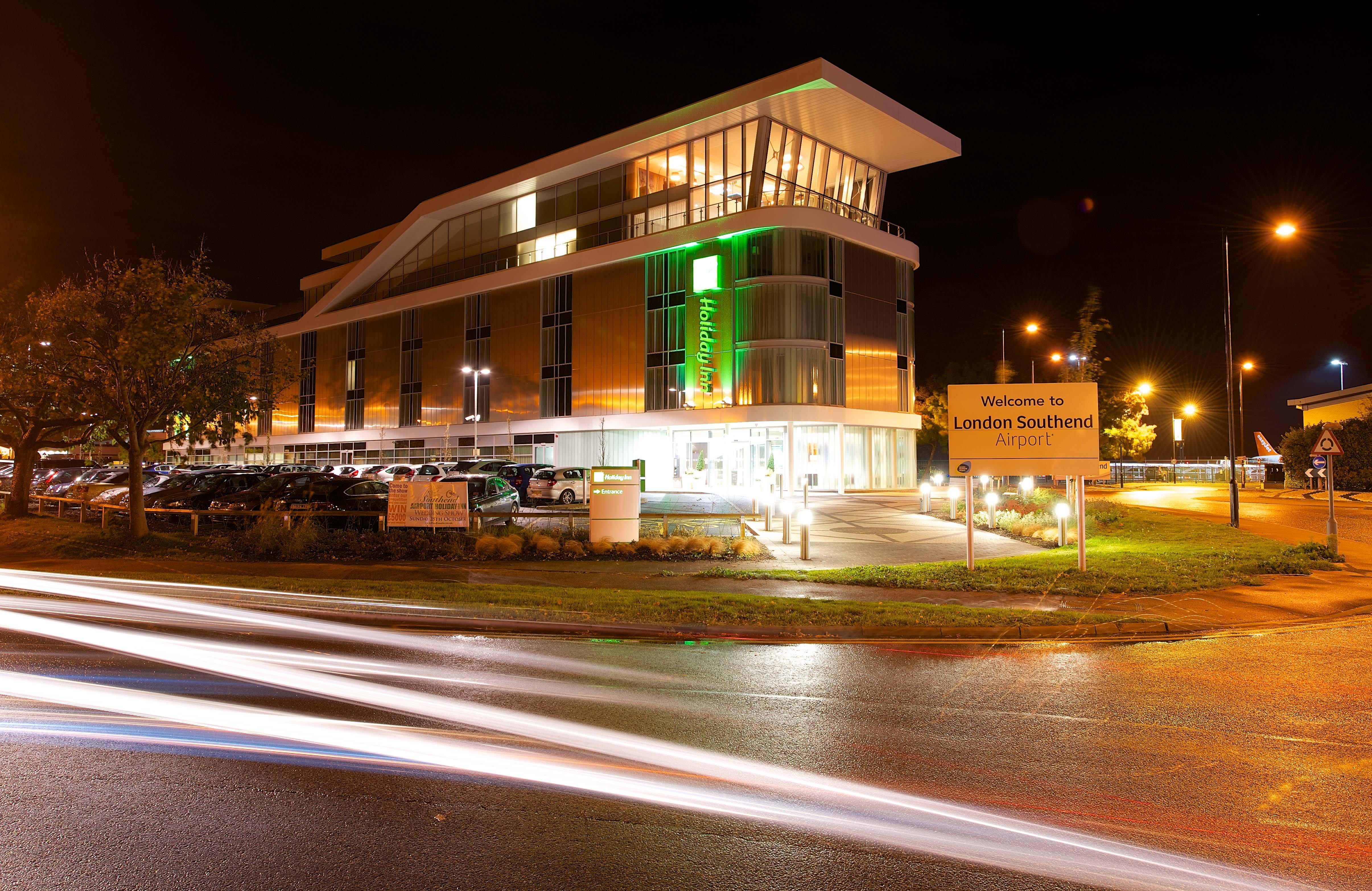 Holiday Inn Southend By Ihg Buitenkant foto