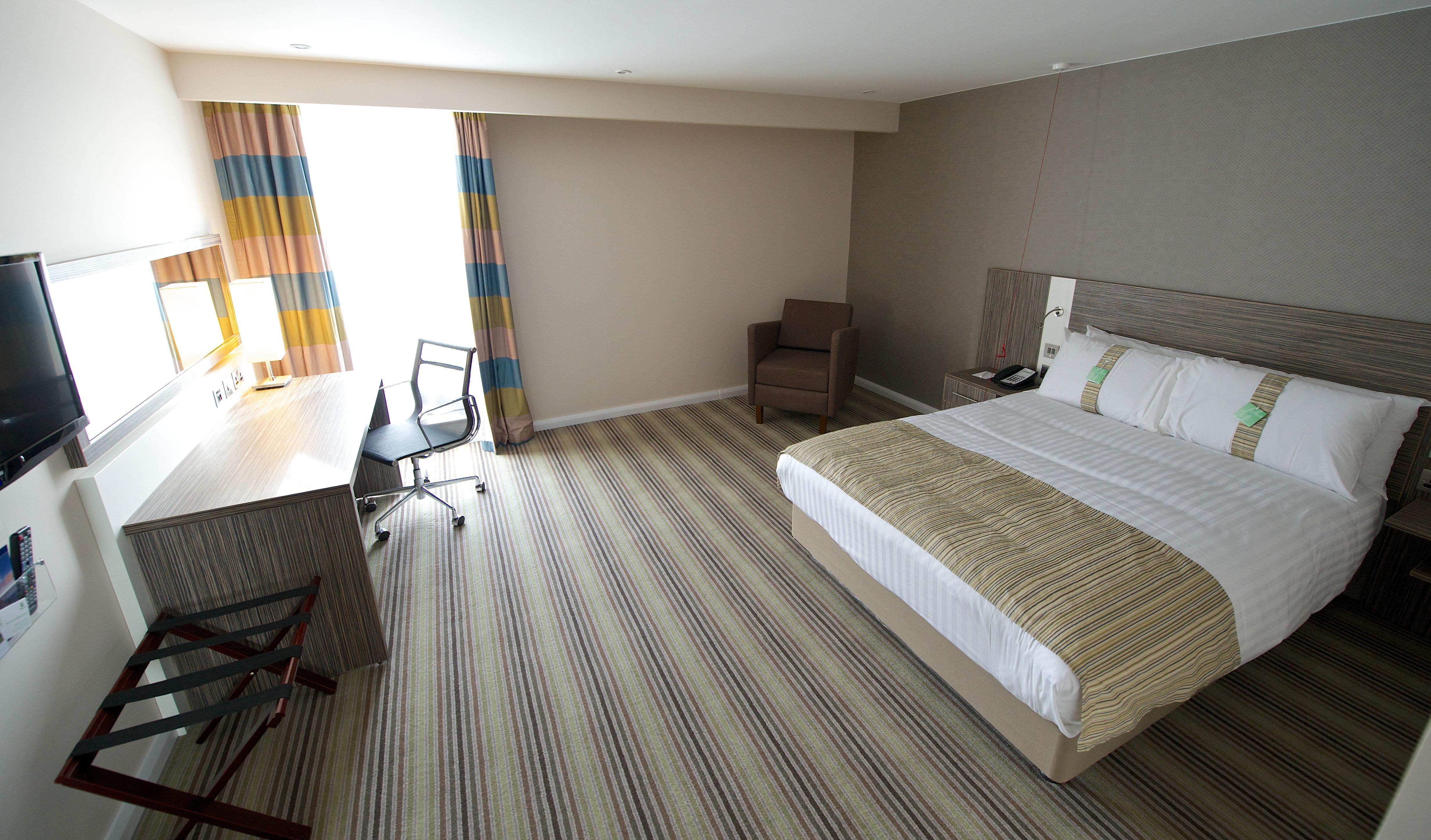 Holiday Inn Southend By Ihg Buitenkant foto