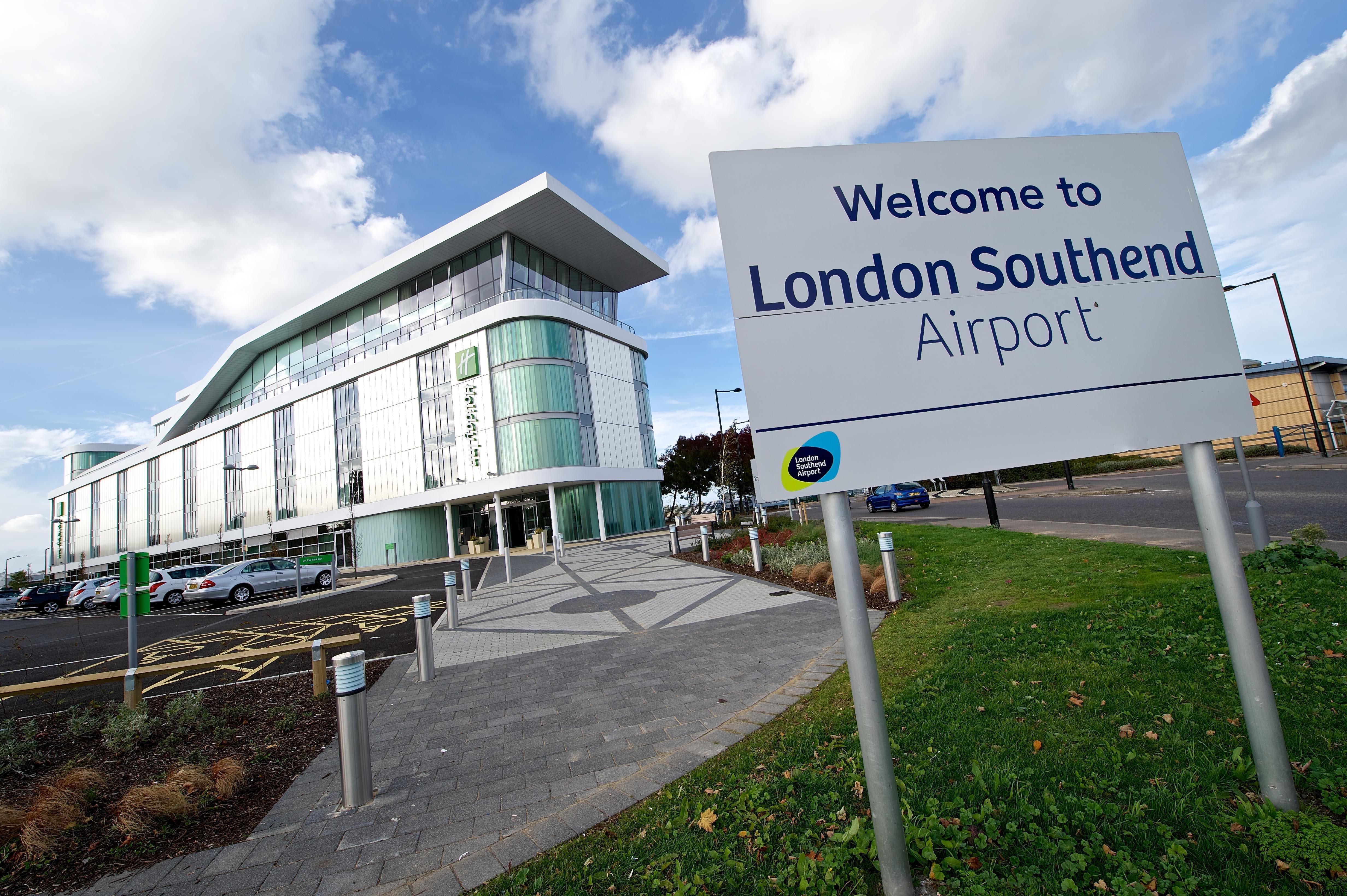 Holiday Inn Southend By Ihg Buitenkant foto